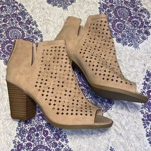 Light Brown Women’s Booties